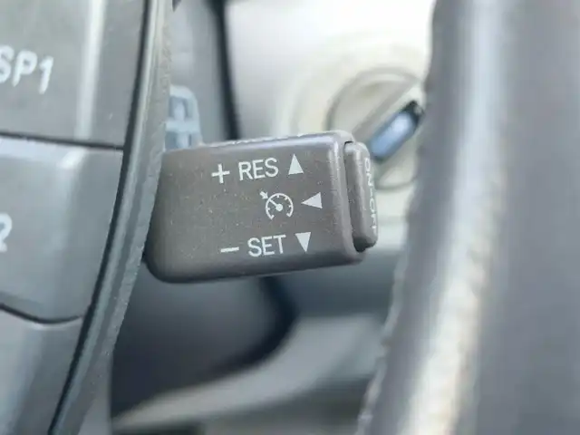 トヨタ セルシオ Cタイプ Fパッケージ 愛知県 2006(平18)年 9.1万km ダークブルーマイカ 純正MOPナビ/バックモニター/クルーズコントロール/横滑り防止装置/ステアリング連動HIDヘッドランプ/オートライト/オートエアコン　/純正OP木目調/革巻きコンビステアリング/前席パワーシート/後席シートヒーター/後席メモリー機能付パワーシート/純正17インチアルミホイール/スマートキー/イモビライザー/オートアラーム/禁煙車