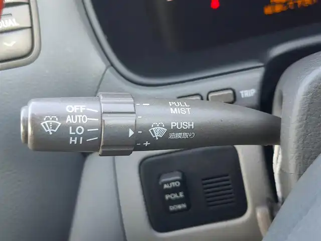 トヨタ セルシオ Cタイプ Fパッケージ 愛知県 2006(平18)年 9.1万km ダークブルーマイカ 純正MOPナビ/バックモニター/クルーズコントロール/横滑り防止装置/ステアリング連動HIDヘッドランプ/オートライト/オートエアコン　/純正OP木目調/革巻きコンビステアリング/前席パワーシート/後席シートヒーター/後席メモリー機能付パワーシート/純正17インチアルミホイール/スマートキー/イモビライザー/オートアラーム/禁煙車