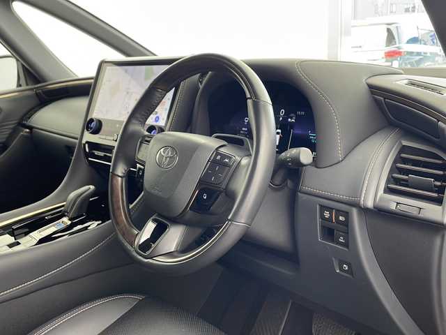 トヨタ ヴェルファイア ハイブリット Z プレミア 兵庫県 2023(令5)年 2万km プラチナホワイトパールマイカ ・純正ディスプレイオーディオ/・Bluetooth/USB/HDMI/TV/・パノラミックビューモニター/・トヨタセーフティセンス/・プリクラッシュセーフティ/・レーンディバーチャーアラート/・レーダクルーズコントロール/・アダプティブハイビームシステム/・ロードサインアシスト/・ドライバー異常時対応システム/・プロアクティブドライビングアシスト/・発進遅れ告知機能/・ブラインドスポットモニター/・フロントクロストラフィックアラート/・レーンチェンジアシスト/・安心降車アシスト/・パーキングサポートブレーキ/・両側パワースライドドア/・デジタルインナーミラー/・ムーンルーフ/・ステアリングヒーター/・パドルシフト/・レザーシート/・前席パワーシート/・前席シートヒーター/・前席ベンチレーション/・置くだけ充電/・LEDヘッドライト/・純正19インチアルミホイールタイヤ/・ビルトインETC2.0