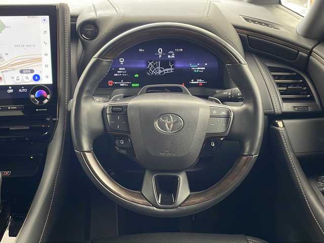 トヨタ ヴェルファイア ハイブリット Z プレミア 兵庫県 2023(令5)年 2万km プラチナホワイトパールマイカ ・純正ディスプレイオーディオ/・Bluetooth/USB/HDMI/TV/・パノラミックビューモニター/・トヨタセーフティセンス/・プリクラッシュセーフティ/・レーンディバーチャーアラート/・レーダクルーズコントロール/・アダプティブハイビームシステム/・ロードサインアシスト/・ドライバー異常時対応システム/・プロアクティブドライビングアシスト/・発進遅れ告知機能/・ブラインドスポットモニター/・フロントクロストラフィックアラート/・レーンチェンジアシスト/・安心降車アシスト/・パーキングサポートブレーキ/・両側パワースライドドア/・デジタルインナーミラー/・ムーンルーフ/・ステアリングヒーター/・パドルシフト/・レザーシート/・前席パワーシート/・前席シートヒーター/・前席ベンチレーション/・置くだけ充電/・LEDヘッドライト/・純正19インチアルミホイールタイヤ/・ビルトインETC2.0