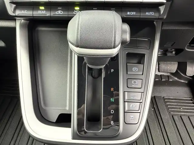 トヨタ ヴォクシー ハイブリッド S－G 愛知県 2022(令4)年 3.9万km アティチュードブラックマイカ 純正ナビ/バックカメラ/両側パワースライドドア/ブラインドスポットモニター/ETC2.0/プリクラッシュセーフティシステム/レーダークルーズコントロール/純正16インチアルミホイール/フルセグTV/LEDヘッドライト/スマートキー/プッシュスタート/電動格納ミラー