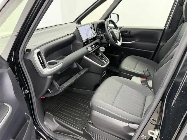 トヨタ ヴォクシー ハイブリッド S－G 愛知県 2022(令4)年 3.9万km アティチュードブラックマイカ 純正ナビ/バックカメラ/両側パワースライドドア/ブラインドスポットモニター/ETC2.0/プリクラッシュセーフティシステム/レーダークルーズコントロール/純正16インチアルミホイール/フルセグTV/LEDヘッドライト/スマートキー/プッシュスタート/電動格納ミラー