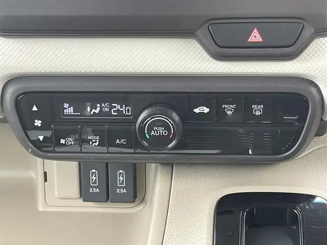 ホンダ Ｎ ＢＯＸ G L ターボ ホンダセンシング 鳥取県 2019(平31)年 9.5万km プラチナホワイトパール (株)IDOMが運営する【じしゃロン鳥取店】の自社ローン専用車両になります。こちらは現金またはオートローンご利用時の価格です。自社ローンご希望の方は別途その旨お申付け下さい/純正ディスプレイオーディオ（WX-171C）/・ワンセグTV/・AM/FM/・CD/プッシュスタート/両側パワースライドドア/ホンダセンシング搭載/衝突被害軽減ブレーキ/レーダークルーズコントロール/LEDオートライト/ドライブレコーダー/純正フロアマット/アイドリングストップ