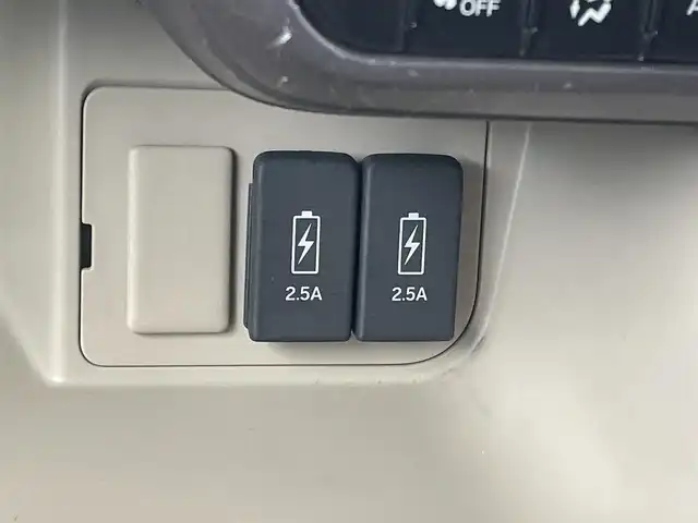 ホンダ Ｎ ＢＯＸ G L ターボ ホンダセンシング 鳥取県 2019(平31)年 9.5万km プラチナホワイトパール (株)IDOMが運営する【じしゃロン鳥取店】の自社ローン専用車両になります。こちらは現金またはオートローンご利用時の価格です。自社ローンご希望の方は別途その旨お申付け下さい/純正ディスプレイオーディオ（WX-171C）/・ワンセグTV/・AM/FM/・CD/プッシュスタート/両側パワースライドドア/ホンダセンシング搭載/衝突被害軽減ブレーキ/レーダークルーズコントロール/LEDオートライト/ドライブレコーダー/純正フロアマット/アイドリングストップ