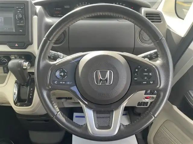 ホンダ Ｎ ＢＯＸ G L ターボ ホンダセンシング 鳥取県 2019(平31)年 9.5万km プラチナホワイトパール (株)IDOMが運営する【じしゃロン鳥取店】の自社ローン専用車両になります。こちらは現金またはオートローンご利用時の価格です。自社ローンご希望の方は別途その旨お申付け下さい/純正ディスプレイオーディオ（WX-171C）/・ワンセグTV/・AM/FM/・CD/プッシュスタート/両側パワースライドドア/ホンダセンシング搭載/衝突被害軽減ブレーキ/レーダークルーズコントロール/LEDオートライト/ドライブレコーダー/純正フロアマット/アイドリングストップ