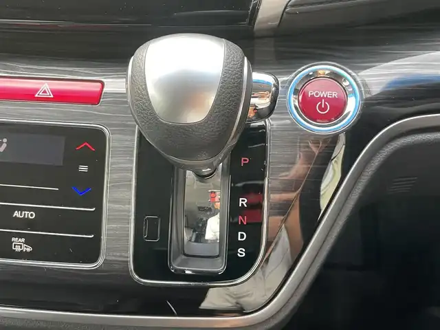 ホンダ オデッセイ ハイブリッド e:HEVアブソルート 島根県 2017(平29)年 4.9万km クリスタルブラックパール 社外ナビ/フルセグTV　/ＤＶＤ再生/Ｂｌｕｅｔｏｏｔｈ接続　/フリップダウンモニター　/両側パワースライドドア　/バックカメラ　/ＥＴＣ　/前後ドライブレコーダー　/アダプティブクルーズコントロール　/衝突軽減ブレーキ　/スマートキー　/純正ＬＥＤヘッドライト　/純正１７インチアルミホイール/純正フロアマット/保証書・取扱説明書/スペアキー1本