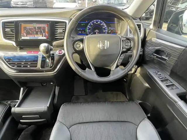 ホンダ オデッセイ ハイブリッド e:HEVアブソルート 島根県 2017(平29)年 4.9万km クリスタルブラックパール 社外ナビ/フルセグTV　/ＤＶＤ再生/Ｂｌｕｅｔｏｏｔｈ接続　/フリップダウンモニター　/両側パワースライドドア　/バックカメラ　/ＥＴＣ　/前後ドライブレコーダー　/アダプティブクルーズコントロール　/衝突軽減ブレーキ　/スマートキー　/純正ＬＥＤヘッドライト　/純正１７インチアルミホイール/純正フロアマット/保証書・取扱説明書/スペアキー1本