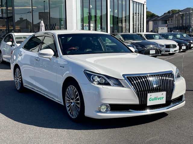 トヨタ クラウン マジェスタ Fバージョン 長崎県 2016(平28)年 4.3万km ホワイトパールクリスタルシャイン 純正メーカーナビ/CD/DVD/BT/BL/フルセグTV/バックカメラ/黒レザーシート/前席パワーシート/D席メモリーシート/前席シートヒーター/前席エアーシート/ステアリングヒーター/トヨタセーフティセンス/レーダークルーズコントロール/レーンキープアシスト/ブラインドスポットモニター/LEDヘッドライト/ビルトインETC