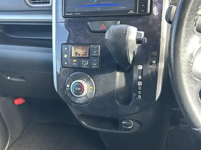 ダイハツ タント カスタム RS トップED SAⅡ 宮崎県 2016(平28)年 11.7万km ブラックマイカメタリック /ナビ(CN-RX02WD)//TV/CD/DVD/Bluetooth//バックカメラ//両側パワースライドドア//ETC//ハーフレザーシート//純正フロアマット//純正アルミホイール//ドアバイザー