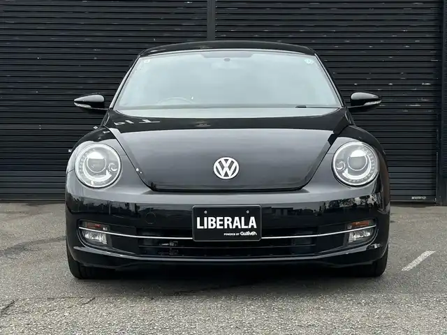 フォルクスワーゲン ザ・ビートル デザイン 宮崎県 2013(平25)年 7.3万km 黒 アルパイン8型ナビ/フルセグTV/CD/DVD/Bluetooth/AUX/バックカメラ/クルーズコントロール/ETC/純正フロアマット/社外アルミホイール17インチ/USBポート