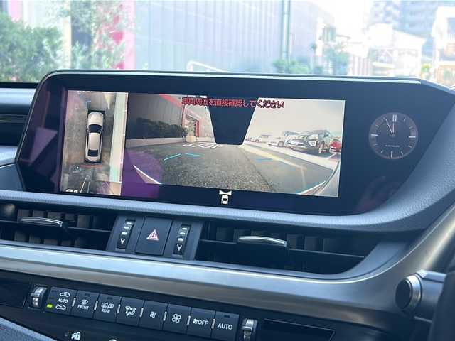 レクサス ＥＳ 300h バージョンL 広島県 2020(令2)年 6.1万km ソニッククォーツ 禁煙/ムーンルーフ/レクサスセーフティシステム/純正12.3インチナビ/CD/DVD/DTV/Bluetooth/Blu-ray/パノラミックビューモニター/デジタルインナーミラー/トランクスポイラー/レーダークルーズコントロール/クリアランスソナー/BSM/三眼LEDオートライト/オートマチックハイビーム/レザーシート/シートヒーター/シートベンチレーション/パワーシート/メモリーシート/ステアリングヒーター/ステアリングスイッチ/パドルシフト/ビルトインETC2.0/AC100V1500W電源/純正18インチアルミホイール/純正フロアマット/純正ドアバイザー