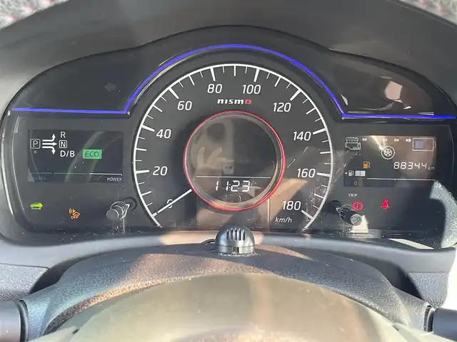 日産 ノート e－パワー ニスモ 宮崎県 2018(平30)年 8.9万km スーパーブラック 純正ナビ・TV・Bluetooth・CD・DVD/全方位カメラ/ETC/ドライブレコーダー/オートライト/純正アルミ/LEDヘッドライト/衝突軽減システム/車線逸脱警報/スマートキー/純正16インチアルミ/純正フロアマット