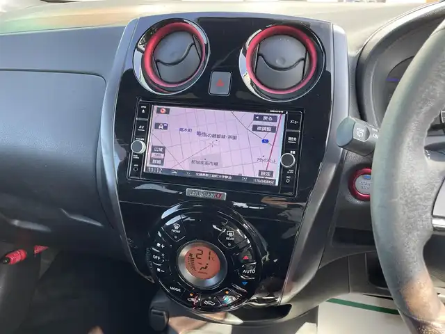 日産 ノート e－パワー ニスモ 宮崎県 2018(平30)年 8.9万km スーパーブラック 純正ナビ・TV・Bluetooth・CD・DVD/全方位カメラ/ETC/ドライブレコーダー/オートライト/純正アルミ/LEDヘッドライト/衝突軽減システム/車線逸脱警報/スマートキー/純正16インチアルミ/純正フロアマット