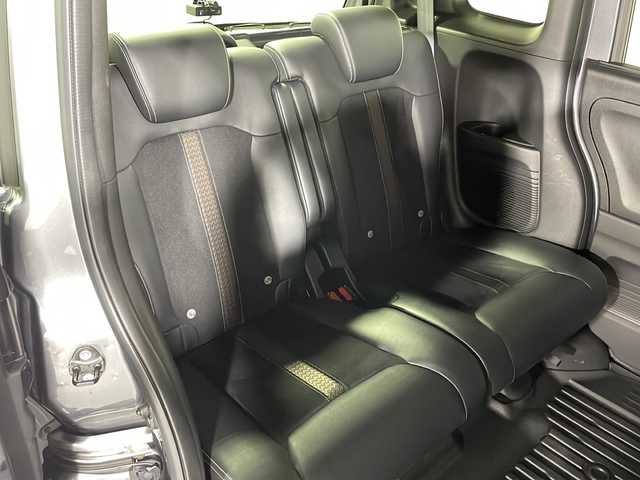 ホンダ Ｎ ＢＯＸ G L ターボ ホンダセンシング 広島県 2018(平30)年 4.6万km シャイニンググレーM 純正９型ナビ　/クルーズコントロール　/衝突軽減　/レーンキープ　/オートハイビーム　/バックカメラ　/両側パワースライドドア　/Ｂｌｕｅｔｏｏｔｈ　/電動パーキングブレーキ　/ドライブレコーダー　/ＬＥＤライト　/ＥＴＣ/純正15インチアルミホイール(165/55/R15)/エアバッグ(運転席/助手席/サイド/カーテン)