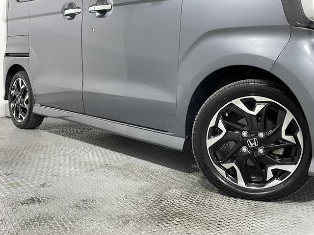 ホンダ Ｎ ＢＯＸ G L ターボ ホンダセンシング 広島県 2018(平30)年 4.6万km シャイニンググレーM 純正９型ナビ　/クルーズコントロール　/衝突軽減　/レーンキープ　/オートハイビーム　/バックカメラ　/両側パワースライドドア　/Ｂｌｕｅｔｏｏｔｈ　/電動パーキングブレーキ　/ドライブレコーダー　/ＬＥＤライト　/ＥＴＣ/純正15インチアルミホイール(165/55/R15)/エアバッグ(運転席/助手席/サイド/カーテン)