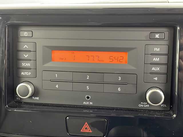 日産 デイズ ルークス S 福島県 2018(平30)年 2.7万km ホワイトパール /４WD//横滑り防止システム//衝突被害軽減システム//コーナーセンサー(前後)//シートヒーター(D席)//ホイール付スタットレスタイヤ積載//スペアキー//リモコンキー//純正フロアマット//ドアバイザー