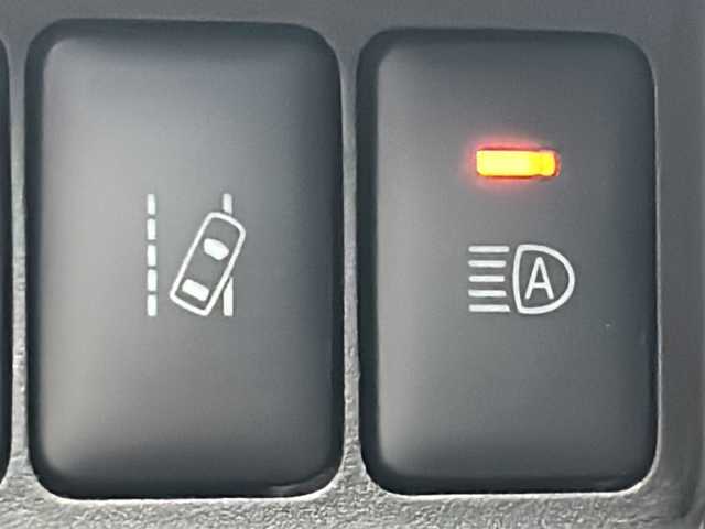 日産 デイズ ルークス ハイウェイスター Xターボ 三重県 2018(平30)年 2.2万km スパークリングレッド/ブラック 社外ナビ /全周囲カメラ/ETC /前方ドライブレコーダー /片側パワースライドドア /レーンキープアシスト /衝突軽減ブレーキ /革巻きステアリング /ステアリングスイッチ/LEDヘッドライト /オートハイビーム /オートライト/純正フロアマット /電動格納ミラー/禁煙車