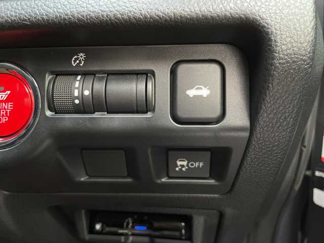 スバル ＷＲＸ ＳＴＩ STI タイプS 千葉県 2020(令2)年 2.4万km アイスシルバーメタリック 純正8インチナビ/(フルセグTV/BT/CD/DVD/Blu-ray/FM/AM)/FUJITSUBOマフラー/HKSエアクリーナー/ブラインドスポットモニター/バックカメラ/ハーフレザーシート/横滑り防止装置/ナビ連動ビルトインETC/LEDヘッドライト/オートライト/ウィンカーミラー/電動格納ミラー/純正19インチAW/シートヒーター/シートリフター/プッシュスタート/スマートキー/フロアマット/スペアキー/取扱説明書/保証書