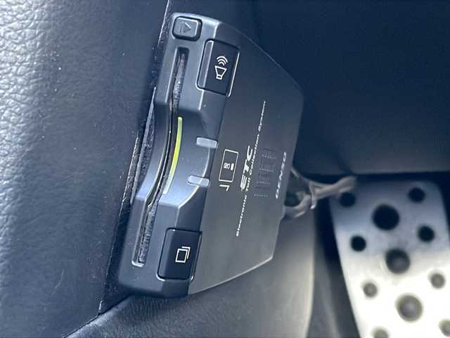 スバル レガシィ Ｂ４ 2．5i Bスポーツ アイサイトG 道東・釧路十勝 2013(平25)年 4.7万km クリスタルブラックシリカ 4WD/純正ナビ/・フルセグ/CD/DVD/BT/ラジオ/バックカメラ/ドライブレコーダー/車高調/フロントパワーシート/ハーフレザーシート/パドルシフト/ステアリングスイッチ/アイドリングストップ/ヒルディセントコントロール/ETC/フロアマット/ドアバイザー