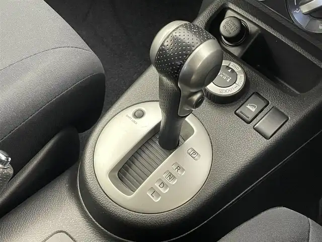 日産 エクストレイル 20S 埼玉県 2009(平21)年 5.2万km ダイヤモンドブラック 純正ナビ　バックカメラ　ＥＴＣ　ヘッドライトレベライザー　エアコン　フロアマット　ＤＶＤ再生　純正アルミホイール　リモコンキー　オート格納ミラー　パワーステアリング　パワーウインドウ　地デジＴＶ