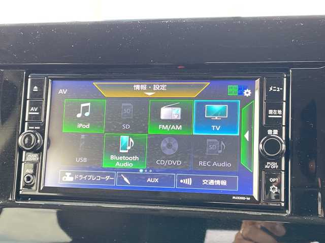 日産 エルグランド 250ハイウェイスターS 千葉県 2020(令2)年 2.1万km ピュアホワイトパール 純正メモリナビ/(フルセグTV/BT/CD/DVD/FM/AM)/全周囲カメラ/ナビ連動前後ドライブレコーダー/ブラインドスポットモニター/衝突被害軽減システム/車線逸脱警報/クルーズコントロール/ハーフレザーシート/両側パワースライドドア/横滑り防止装置/ビルトインETC/LEDヘッドライト/フォグランプ/オートライト/ウィンカーミラー/電動格納ミラー/純正18インチAW/シートリフター/プッシュスタート/スマートキー/フロアマット