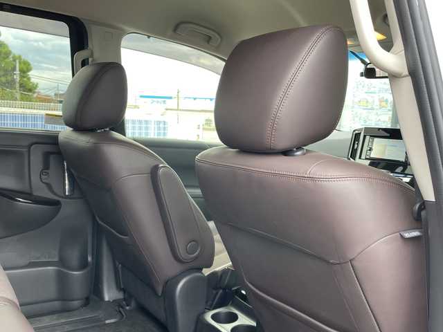 日産 エルグランド 250ハイウェイスターS 千葉県 2020(令2)年 2.1万km ピュアホワイトパール 純正メモリナビ/(フルセグTV/BT/CD/DVD/FM/AM)/全周囲カメラ/ナビ連動前後ドライブレコーダー/ブラインドスポットモニター/衝突被害軽減システム/車線逸脱警報/クルーズコントロール/ハーフレザーシート/両側パワースライドドア/横滑り防止装置/ビルトインETC/LEDヘッドライト/フォグランプ/オートライト/ウィンカーミラー/電動格納ミラー/純正18インチAW/シートリフター/プッシュスタート/スマートキー/フロアマット