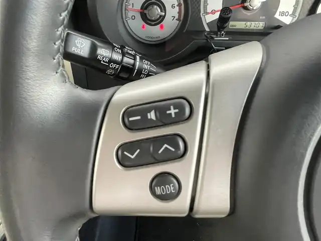 トヨタ ＦＪクルーザー ファイナルエディション 千葉県 2017(平29)年 5.4万km ベージュ 専用ボディ色/ブラックメッシュグリル/ブラックバンパー/ブラックミラー/ヒーター付き/サイドステップ/ルーフキャリア/TRD16インチAW/クルーズコントロール/社外メモリナビ(AVIC-RW901)/・フルセグ/BT/DVD/CD/バックカメラ/コーナーセンサー(後)/ETC/キーレスエントリー/純正フロアマット/純正AW車載(タイヤ付き)