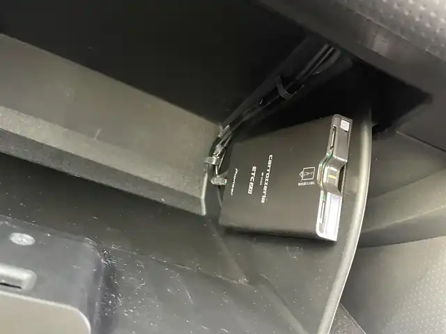 トヨタ ＦＪクルーザー ファイナルエディション 千葉県 2017(平29)年 5.4万km ベージュ 専用ボディ色/ブラックメッシュグリル/ブラックバンパー/ブラックミラー/ヒーター付き/サイドステップ/ルーフキャリア/TRD16インチAW/クルーズコントロール/社外メモリナビ(AVIC-RW901)/・フルセグ/BT/DVD/CD/バックカメラ/コーナーセンサー(後)/ETC/キーレスエントリー/純正フロアマット/純正AW車載(タイヤ付き)