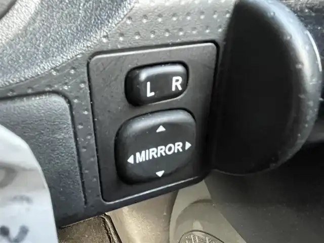 トヨタ ＦＪクルーザー ファイナルエディション 千葉県 2017(平29)年 5.4万km ベージュ 専用ボディ色/ブラックメッシュグリル/ブラックバンパー/ブラックミラー/ヒーター付き/サイドステップ/ルーフキャリア/TRD16インチAW/クルーズコントロール/社外メモリナビ(AVIC-RW901)/・フルセグ/BT/DVD/CD/バックカメラ/コーナーセンサー(後)/ETC/キーレスエントリー/純正フロアマット/純正AW車載(タイヤ付き)