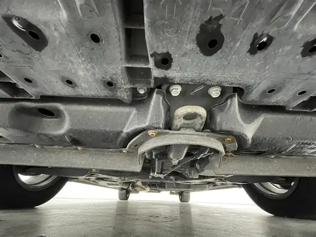 トヨタ ノア Si 福島県 2017(平29)年 3.8万km ブラック トヨタセーフティセンス/・衝突軽減/・車線逸脱警報/・オートハイビーム/フリップダウンモニター/純正１０インチナビ/・型番；NSZN-Z66T/・フルセグ/TV/BT/SD/USB/HDMI/CD/DVD/FM/AM/バックカメラ/両側パワースライドドア/レーダークルーズコントロール/LEDオートライト/・フォグライト/純正アルミホイール付きサマータイヤ/ETC/革ステアリング/・ステアリングリモコン/ロールサンシェード/純正フロアマット/純正ドアバイザー/ウィンカーミラー/・オートミラー/アイドリングストップ/プッシュスタート/・スマートキー