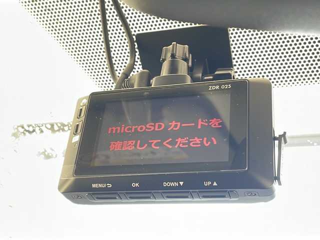 トヨタ エスクァイア Gi 沖縄県 2015(平27)年 4.7万km スパークリングブラックパールクリスタルシャイン 純正ナビ 【NSZT-W64】/　(TV Bluetooth CD/DVD)　/フリップダウンモニター　/バックカメラ　/両側パワースライドドア　/前後ドライブレコーダー　/クルーズコントロール　/プッシュスタート　/スマートキー　/レザーシート　/ＥＴＣ
