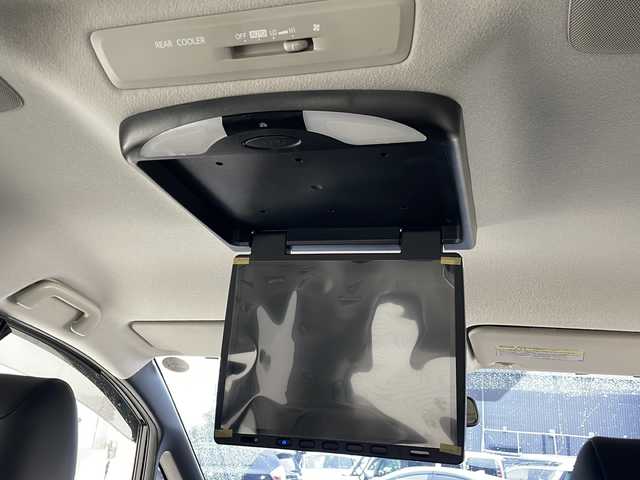 トヨタ エスクァイア Gi 沖縄県 2015(平27)年 4.7万km スパークリングブラックパールクリスタルシャイン 純正ナビ 【NSZT-W64】/　(TV Bluetooth CD/DVD)　/フリップダウンモニター　/バックカメラ　/両側パワースライドドア　/前後ドライブレコーダー　/クルーズコントロール　/プッシュスタート　/スマートキー　/レザーシート　/ＥＴＣ