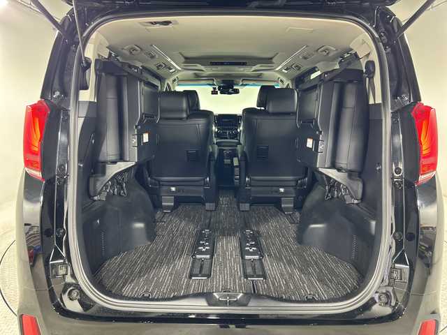 トヨタ アルファード S Cパッケージ 神奈川県 2018(平30)年 4.1万km ブラック トヨタセーフティセンス/純正メーカーオプションナビ/・BT/フルセグTV/CD/DVD/SD/BD/USB/純正フリップダウンモニター/ツインムーンルーフ/JBLプレミアムサウンド/パーキングアシスト/ブラインドスポットモニター/レザー調シート/パワーシート(D/N/二)/メモリシート(D)/シートヒーター(D/N)/ベンチレーション(D/N)/MTモード/電動サイドブレーキ/オートブレーキホールド/三眼LEDヘッドライト/フォグランプ/ウッドコンビステアリング/ステアリングスイッチ/Autoライト/ステアリングヒーター/ビルトインETC2.0/前後ドライブレコーダー/パワーバックドア/自動防眩ミラー/電動格納ミラー/ウィンカーミラー/シーケンシャルウィンカー/純正フロアマット/純正アルミホイール/純正ドアバイザー