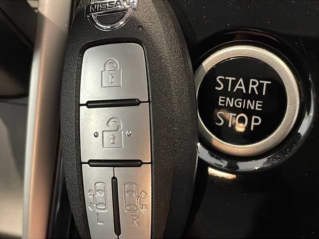 日産 セレナ X VセレクションⅡ 福井県 2019(平31)年 2.3万km シャイニングブルー 純正9インチSDナビ/フルセグTV/BD/DVD/CD/BT/USB/SD/AUX/アラウンドビューモニター/フリップダウンモニター/パーキングアシスト/クルーズコントロール/エマージェンシーブレーキ/クリアランスソナー/車線逸脱警報/ビルトインETC/純正ドライブレコーダー/両側パワースライドドア/オートライト/純正フロアマット/プッシュスタート/スマートキー