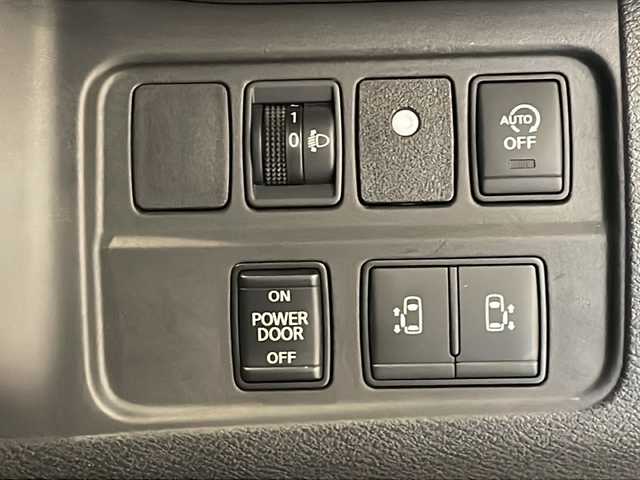 日産 セレナ X VセレクションⅡ 福井県 2019(平31)年 2.3万km シャイニングブルー 純正9インチSDナビ/フルセグTV/BD/DVD/CD/BT/USB/SD/AUX/アラウンドビューモニター/フリップダウンモニター/パーキングアシスト/クルーズコントロール/エマージェンシーブレーキ/クリアランスソナー/車線逸脱警報/ビルトインETC/純正ドライブレコーダー/両側パワースライドドア/オートライト/純正フロアマット/プッシュスタート/スマートキー