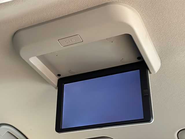 日産 セレナ X VセレクションⅡ 福井県 2019(平31)年 2.3万km シャイニングブルー 純正9インチSDナビ/フルセグTV/BD/DVD/CD/BT/USB/SD/AUX/アラウンドビューモニター/フリップダウンモニター/パーキングアシスト/クルーズコントロール/エマージェンシーブレーキ/クリアランスソナー/車線逸脱警報/ビルトインETC/純正ドライブレコーダー/両側パワースライドドア/オートライト/純正フロアマット/プッシュスタート/スマートキー