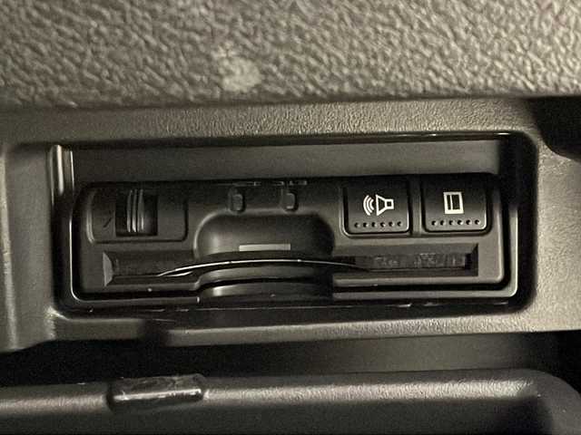 日産 セレナ X VセレクションⅡ 福井県 2019(平31)年 2.3万km シャイニングブルー 純正9インチSDナビ/フルセグTV/BD/DVD/CD/BT/USB/SD/AUX/アラウンドビューモニター/フリップダウンモニター/パーキングアシスト/クルーズコントロール/エマージェンシーブレーキ/クリアランスソナー/車線逸脱警報/ビルトインETC/純正ドライブレコーダー/両側パワースライドドア/オートライト/純正フロアマット/プッシュスタート/スマートキー