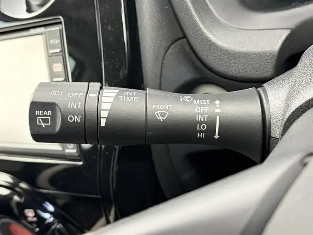 日産 ノート e－パワー X 愛知県 2016(平28)年 6.7万km ブリリアントシルバー 純正ナビ（TV・Bluetooth・ラジオ）/全方位カメラ/デジタルインナーミラー/コーナーセンサー/衝突軽減ブレーキ/横滑り防止装置/LEDオートライト/純正フロアマット/純正アルミホイール/プッシュスタート/オートエアコン