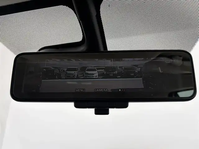 日産 ノート e－パワー X 愛知県 2016(平28)年 6.7万km ブリリアントシルバー 純正ナビ（TV・Bluetooth・ラジオ）/全方位カメラ/デジタルインナーミラー/コーナーセンサー/衝突軽減ブレーキ/横滑り防止装置/LEDオートライト/純正フロアマット/純正アルミホイール/プッシュスタート/オートエアコン