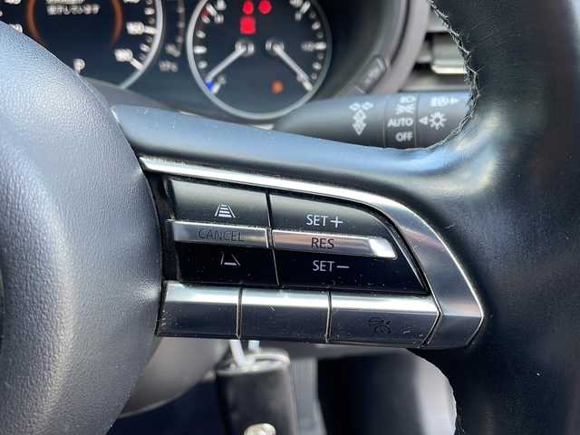 マツダ マツダ３ファストバック 15S ツーリング 新潟県 2020(令2)年 1.7万km ポリメタルグレーM 純正メモリナビ/(Bluetooth/AM/FM/CD/DVD)/フルセグTV/クルーズコントロール/バックカメラ/衝突軽減システム/ブラインドスポットアシスト/純正AW付サマータイヤ/純正フロアマット/LEDヘッドライト/LEDフォグライト/ステアリングスイッチ/電動格納ミラー