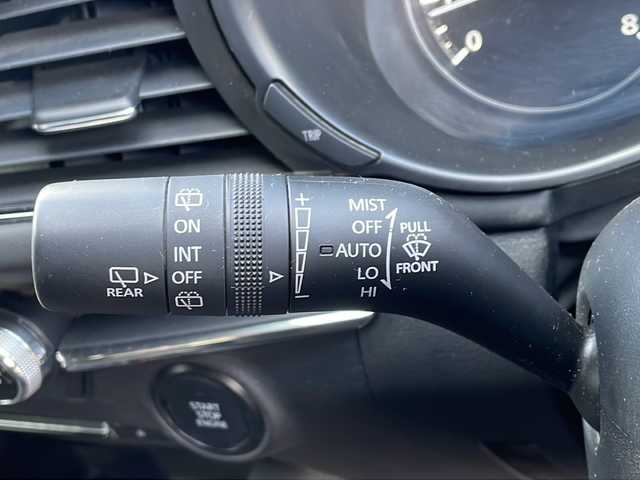 マツダ マツダ３ファストバック 15S ツーリング 新潟県 2020(令2)年 1.7万km ポリメタルグレーM 純正メモリナビ/(Bluetooth/AM/FM/CD/DVD)/フルセグTV/クルーズコントロール/バックカメラ/衝突軽減システム/ブラインドスポットアシスト/純正AW付サマータイヤ/純正フロアマット/LEDヘッドライト/LEDフォグライト/ステアリングスイッチ/電動格納ミラー