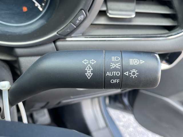 マツダ マツダ３ファストバック 15S ツーリング 新潟県 2020(令2)年 1.7万km ポリメタルグレーM 純正メモリナビ/(Bluetooth/AM/FM/CD/DVD)/フルセグTV/クルーズコントロール/バックカメラ/衝突軽減システム/ブラインドスポットアシスト/純正AW付サマータイヤ/純正フロアマット/LEDヘッドライト/LEDフォグライト/ステアリングスイッチ/電動格納ミラー