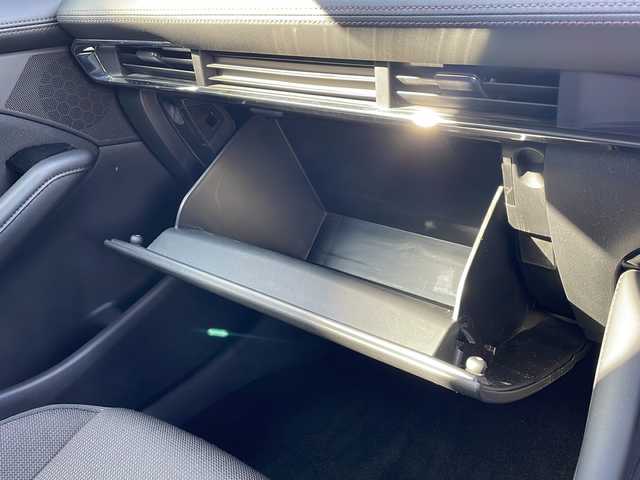 マツダ マツダ３ファストバック 15S ツーリング 新潟県 2020(令2)年 1.7万km ポリメタルグレーM 純正メモリナビ/(Bluetooth/AM/FM/CD/DVD)/フルセグTV/クルーズコントロール/バックカメラ/衝突軽減システム/ブラインドスポットアシスト/純正AW付サマータイヤ/純正フロアマット/LEDヘッドライト/LEDフォグライト/ステアリングスイッチ/電動格納ミラー