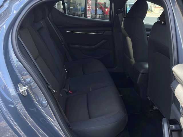 マツダ マツダ３ファストバック 15S ツーリング 新潟県 2020(令2)年 1.7万km ポリメタルグレーM 純正メモリナビ/(Bluetooth/AM/FM/CD/DVD)/フルセグTV/クルーズコントロール/バックカメラ/衝突軽減システム/ブラインドスポットアシスト/純正AW付サマータイヤ/純正フロアマット/LEDヘッドライト/LEDフォグライト/ステアリングスイッチ/電動格納ミラー