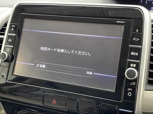 日産 セレナ G 千葉県 2016(平28)年 6.9万km アズライトブルー 純正９インチナビ/ＣＤ／ＤＶＤ／ブルーレイ/クルーズコントロール/車線逸脱警報/エマージェンシー/両側パワスラ/純正フリップダウンモニター/ビルトインＥＴＣ/オートライト/フォグランプ/ＬＥＤライト/後席ＵＳＢ端子/ロールサンシェード/シートバックテーブル/フロアマット/ドアバイザー