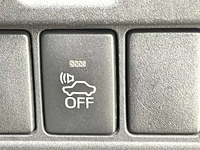 トヨタ エスクァイア ハイブリッド Gi 千葉県 2014(平26)年 6.6万km スパークリングブラックパールクリスタルシャイン 両側電動ドア/クルーズコントロール/社外9インチメモリナビ/・型番：CN-F1D/・CD/DVD/Blu-ray/Bluetooth/フルセグTV/・バックカメラ/・ビルトインETC/革巻きステアリング/・ステアリングスイッチ/レザーシート/・DNシートヒーター/左右独立エアコン/置くだけ充電/純正フロアマット/純正15インチAW/オートライト/・LEDヘッドライト/・フォグランプ