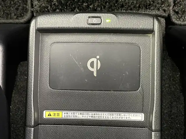 トヨタ エスクァイア ハイブリッド Gi 千葉県 2014(平26)年 6.6万km スパークリングブラックパールクリスタルシャイン 両側電動ドア/クルーズコントロール/社外9インチメモリナビ/・型番：CN-F1D/・CD/DVD/Blu-ray/Bluetooth/フルセグTV/・バックカメラ/・ビルトインETC/革巻きステアリング/・ステアリングスイッチ/レザーシート/・DNシートヒーター/左右独立エアコン/置くだけ充電/純正フロアマット/純正15インチAW/オートライト/・LEDヘッドライト/・フォグランプ