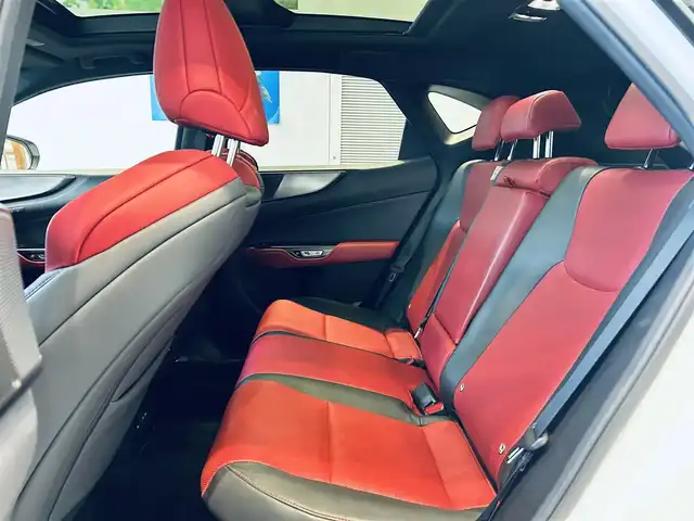 レクサス ＮＸ 350h Fスポーツ 大阪府 2022(令4)年 2.1万km ホワイトノーヴァガラスフレーク レクサスチームメイト/サンルーフ/HUD/ACC/純正ナビ/TV/360度カメラ/applecarplay/純正20インチAW/三眼LEDヘッドライト/電動リアゲート/ブラインドスポット/赤黒革/パワーシート/Dシートメモリ/エアシートヒーター/ステアリングヒーター/ワイヤレス充電/デジタルインナーミラー