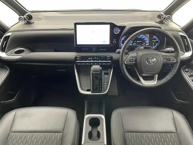 トヨタ ノア ハイブリッド S－Z 愛知県 2023(令5)年 1.2万km ホワイトパールクリスタルシャイン 純正１０．５型ナビ　モデリスタ　快適利便Ｈｉｇｈ　禁煙　バックカメラ　ＤＶＤ　前後ドラレコ　ＡＣ１００Ｖ　ＥＴＣ２．０　シートヒーター　衝突軽減　追従クルコン　ＢＳＭ　ＬＥＤライト　アドバンスドドライブ　モデリスタシグネチャーイルミ　パワーバックドア　オットマン　ハーフレザー　USBポート
