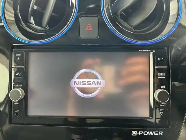 日産 ノート e－パワー メダリスト 佐賀県 2018(平30)年 6.1万km ダークメタルグレー 純正7インチナビ/フルセグTV/DVD/CD/Bluetooth/全方位カメラ/衝突被害軽減システム/レーダークルーズコントロール/レーンアシスト/オートライト/オートマチックハイビーム/LEDヘッドライト/LEDフォグライト/横滑り防止装置/デジタルインナールームミラー/前後ドライブレコーダー/ETC/クリアランスソナー/ハーフレザーシート/ISOFIX対応/純正フロアマット/純正15インチアルミホイール/スマートキー/プッシュスタート/電動格納ミラー